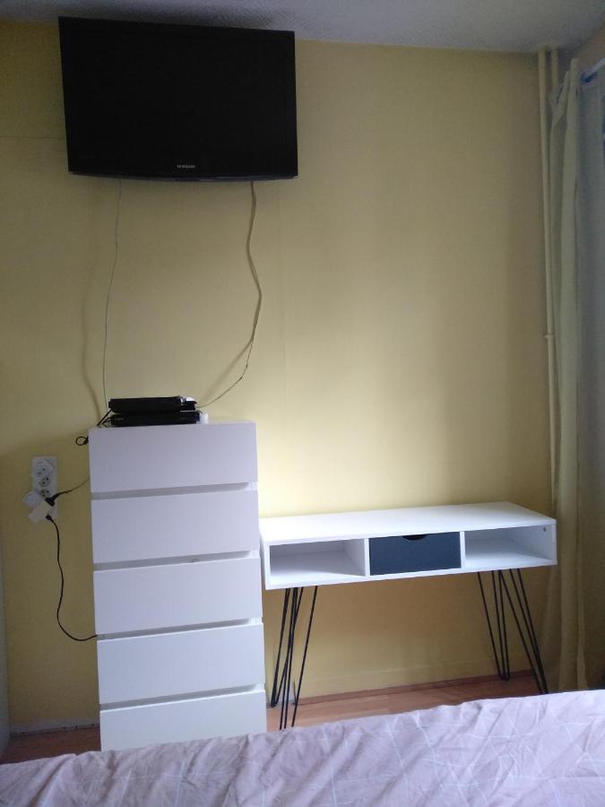 Chambre D'Hote A 15 Minutes De La Gare Dans Appartement Annecy Luaran gambar