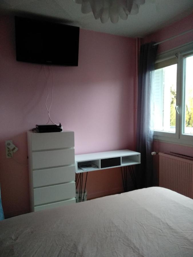 Chambre D'Hote A 15 Minutes De La Gare Dans Appartement Annecy Luaran gambar